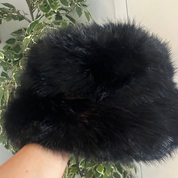 Luxurious Black Faux Fur Women's Hat - Picture 2 of 10